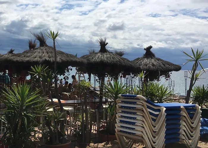 Seahomes Vacations - Seafront Fenals & Pkg Apartment Lloret de Mar