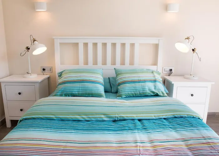 Seahomes Vacations - Seafront Fenals & Pkg