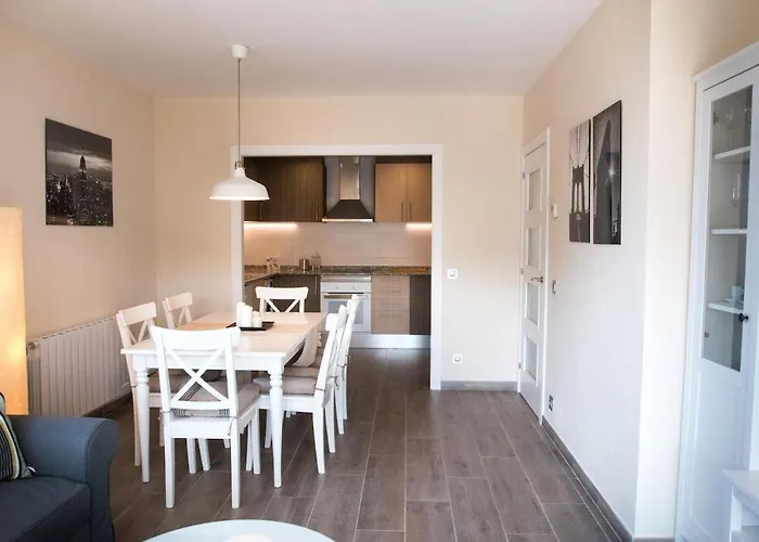 Seahomes Vacations - Seafront Fenals & Pkg * Lloret de Mar